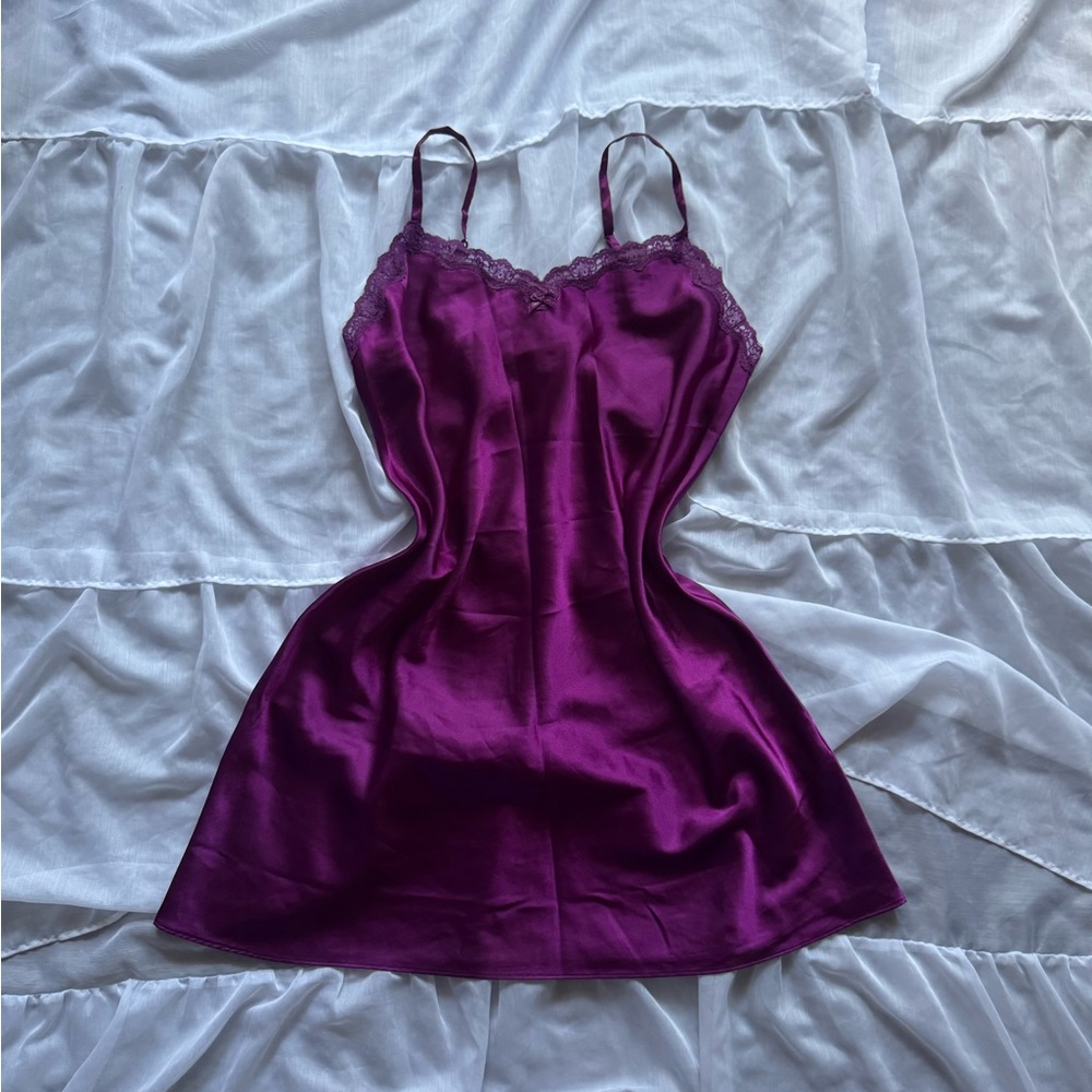 Morgan Taylor Satin Slip - Picture 1 of 10